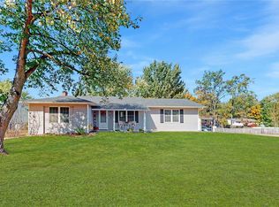 1501 Shadow Wood Dr, Saint Charles, MO