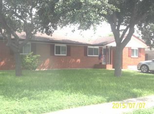 1001 Southcliff Dr, Portland, TX 78374