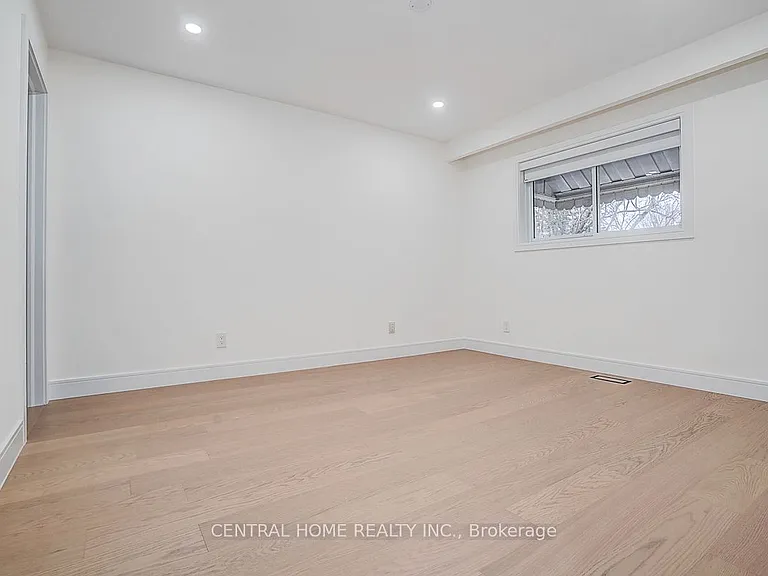 23 Bakerdale Rd — Photo 11