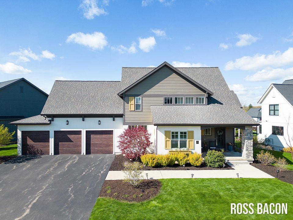 1st image of 3895 Balsam Waters Dr NE