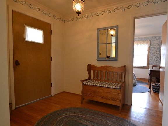 3rd image of 5324 W Oakdale Dr