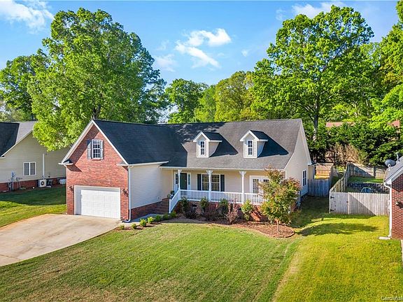 2nd image of 3819 Yellow Jasmine Dr #L-86