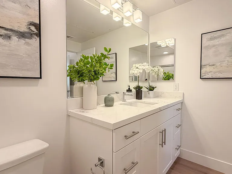 BRAND-NEW Euclid Apartments | National City — Photo 27