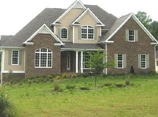 190 Berry Hill Ln, Tyrone, GA