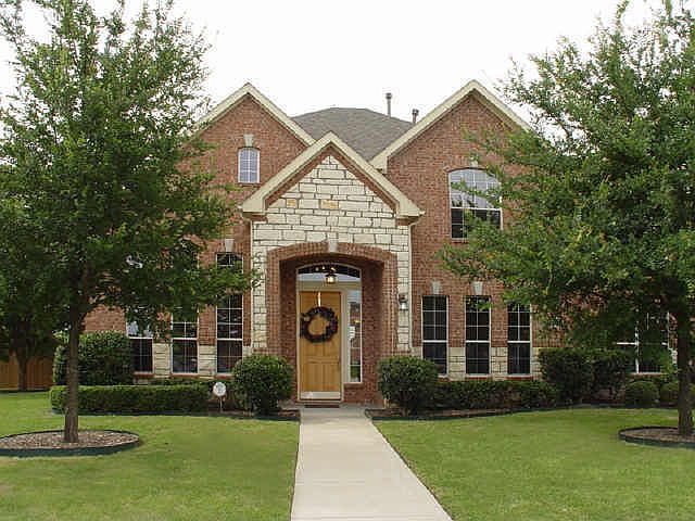 1st image of 15195 Snowshill Dr
