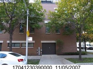 435 W Blackhawk St, Chicago, IL 60610