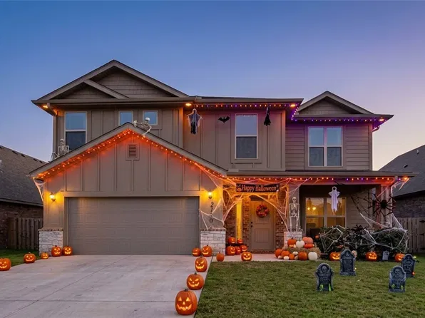 2110 Periwinkle Pl, Centerton, AR 72719