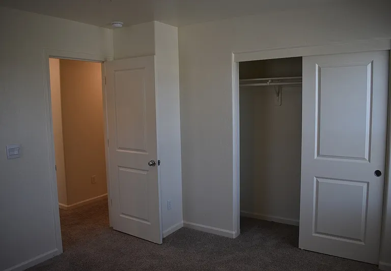 698 Jessie Dr — Photo 42