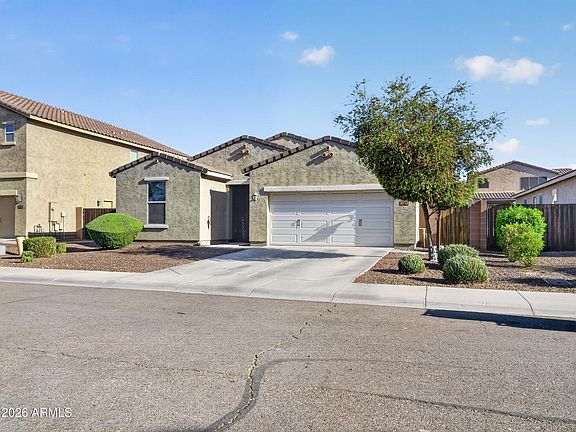 3rd image of 202 E SANTORI Drive
