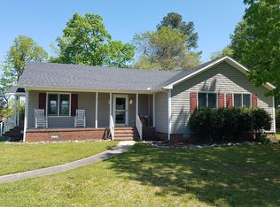 1394 Huckleberry Ln, Winterville, NC 28590