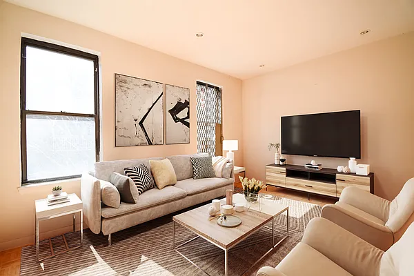 Rented by Skyward | media 9