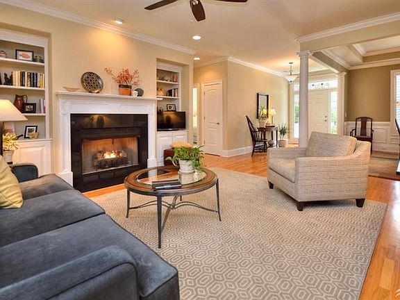 4th image of 3366 Beaver Creek Drive SE