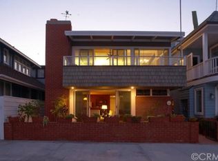 105 8th St, Newport Beach, CA 92661