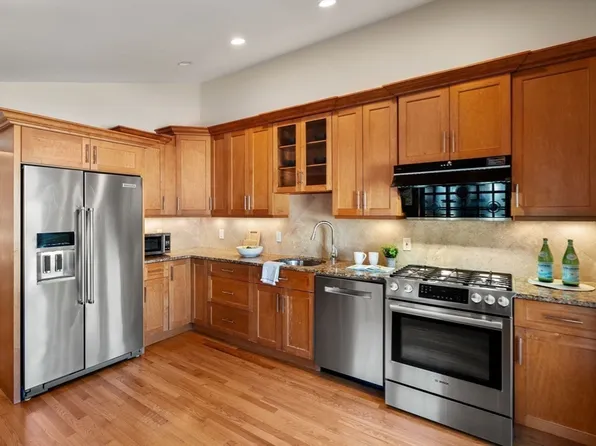 1844 Main St, Concord, MA 01742