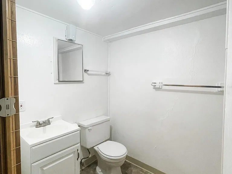 801 13th Ave — Photo 10