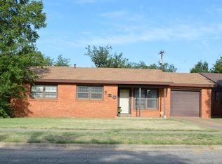 130 Detroit Ave, Levelland, TX 79336