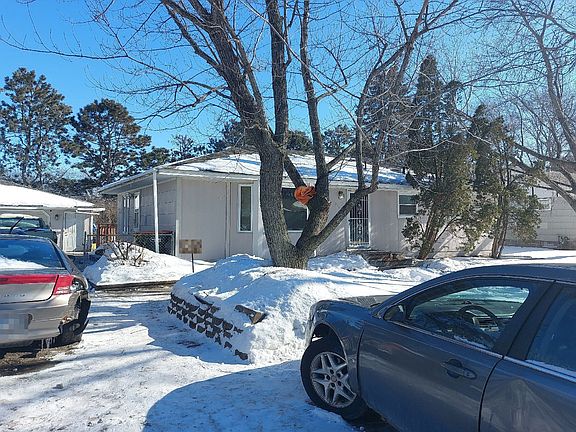 3rd image of 12133 Fergus St NE