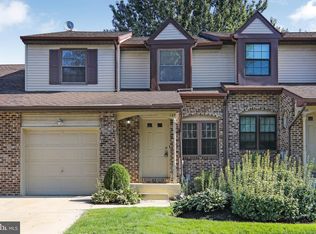 132 Greensward Ln, Cherry Hill, NJ 08002