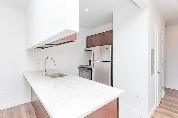 Rented by The InHouse Group | media 23