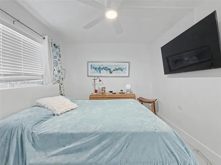 5301 Ocean Ter #7 — Photo 15