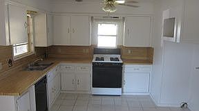 3rd image of 4308 Woody Ln