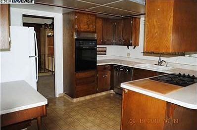 4th image of 2313 Greenridge Dr