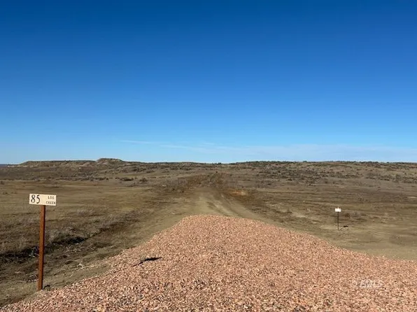 85 Log Creek Rd, Miles City, MT 59301