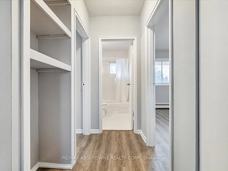 2350 Queensway Dr #3 — Photo 18