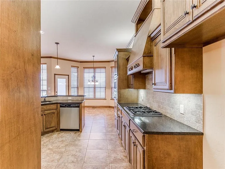 4908 Arbuckle Dr — Photo 14