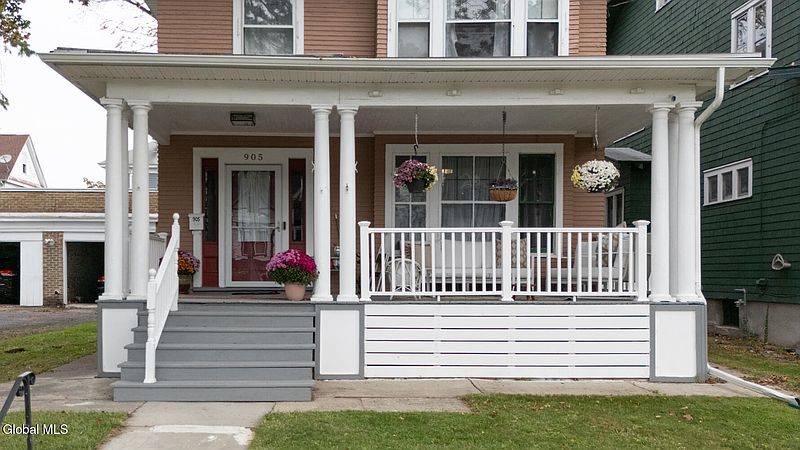 5th image of 905 Myrtle Avenue