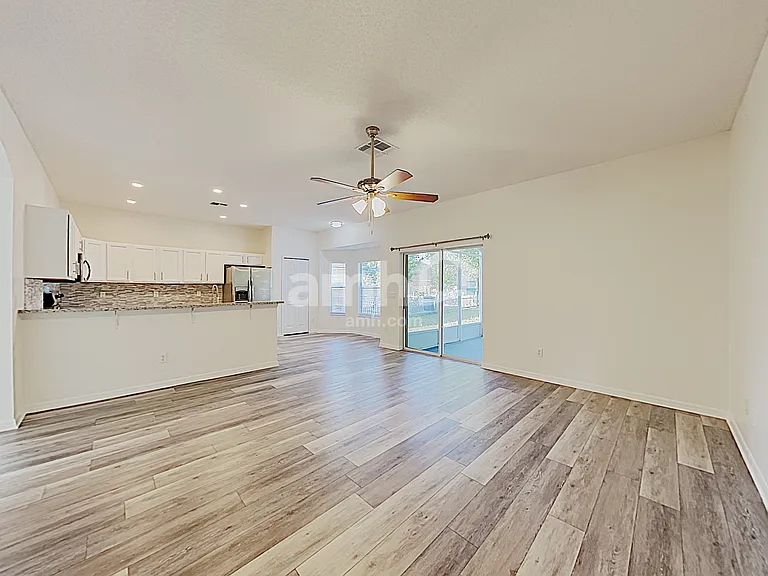 2219 Darlin Cir — Photo 6