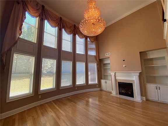4th image of 2009 Wisteria Park Ln