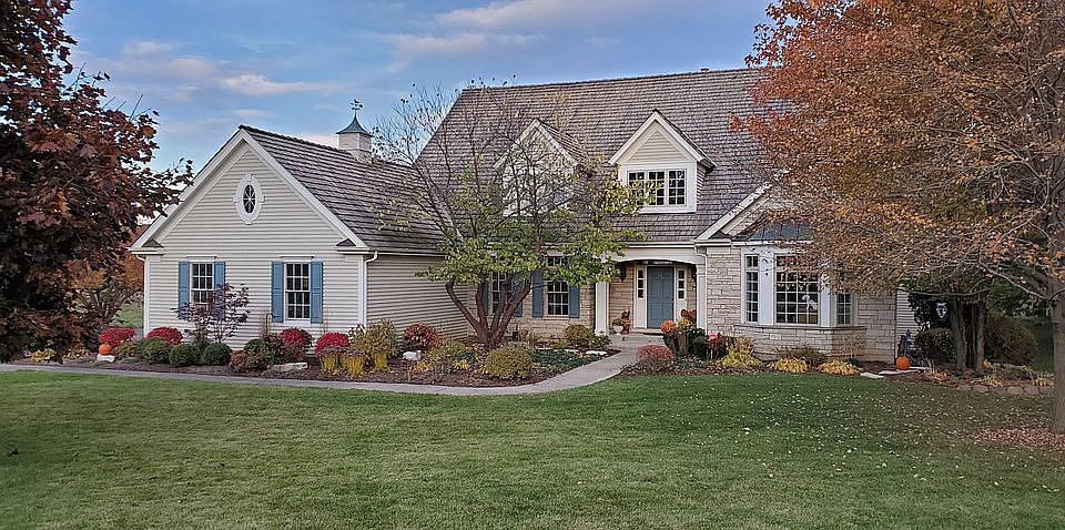 6537 White Pine Way