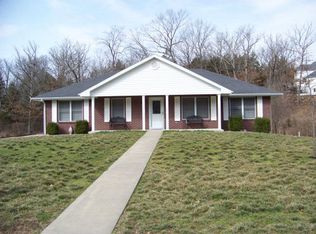 7714 Hunters Ln, Jefferson City, MO 65101