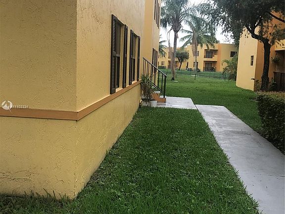 3rd image of 530 NW 114th Ave APT 202