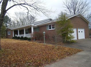 1104 Whitney Dr, Columbia, TN 38401