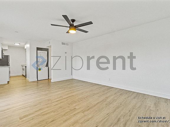 4th image of 908 E Claremont St #1