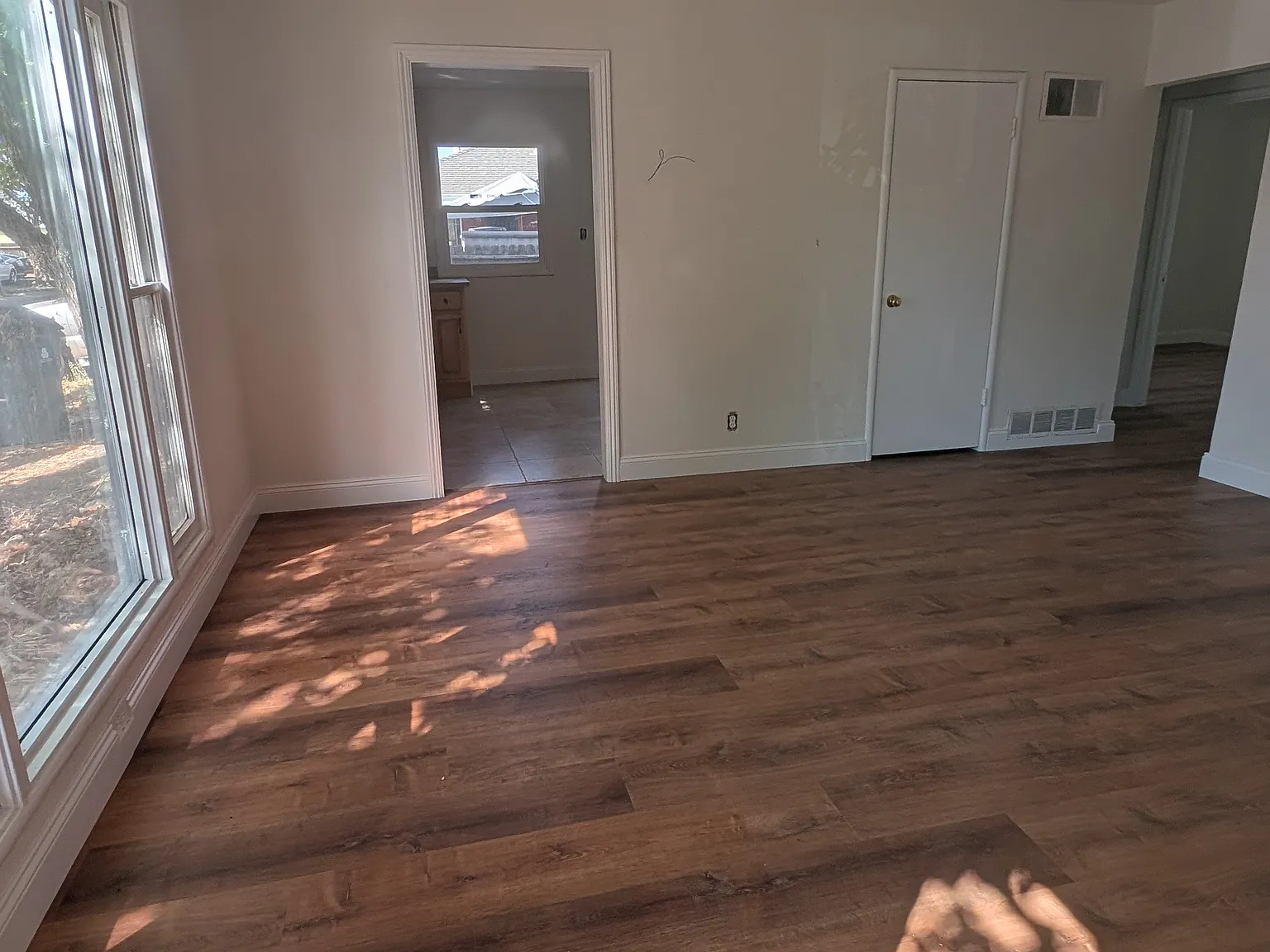 2 bed, 756 sqft, $1,900 — Photo 3
