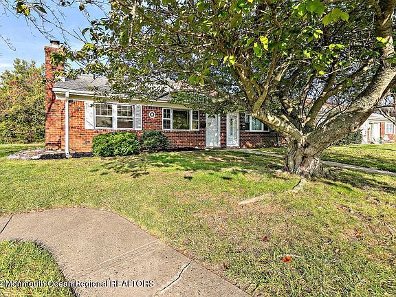 2nd image of 79 Waterfront Dr #255