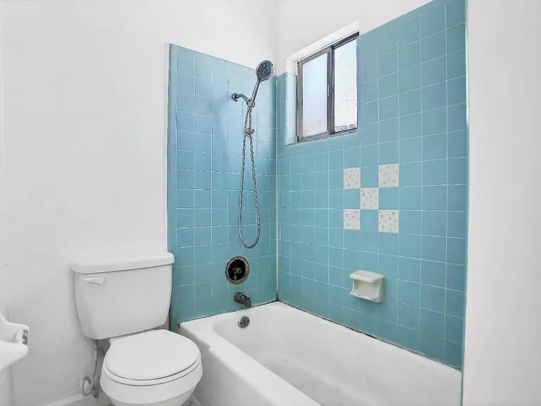Unit Photo