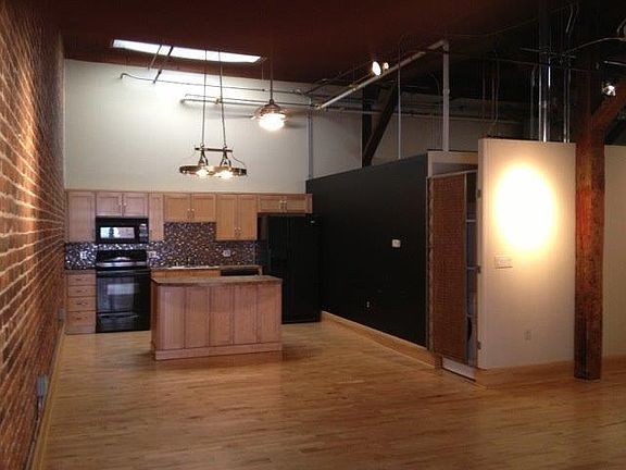 3rd image of 222 Bolivar St APT 200