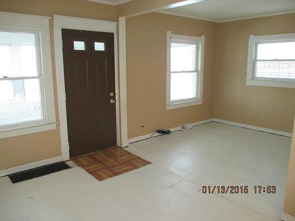 2nd image of 1224 Albert St