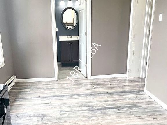 2nd image of 1828 Euclid Ave #1R