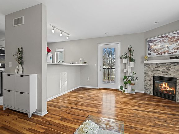 4th image of 6113 White Pine Way