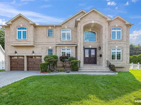 4 Holland Ave, Demarest, NJ 07627