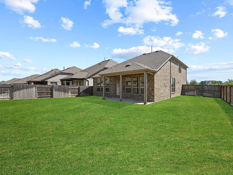 7203 Buckthorn Hollow Trl — Photo 24