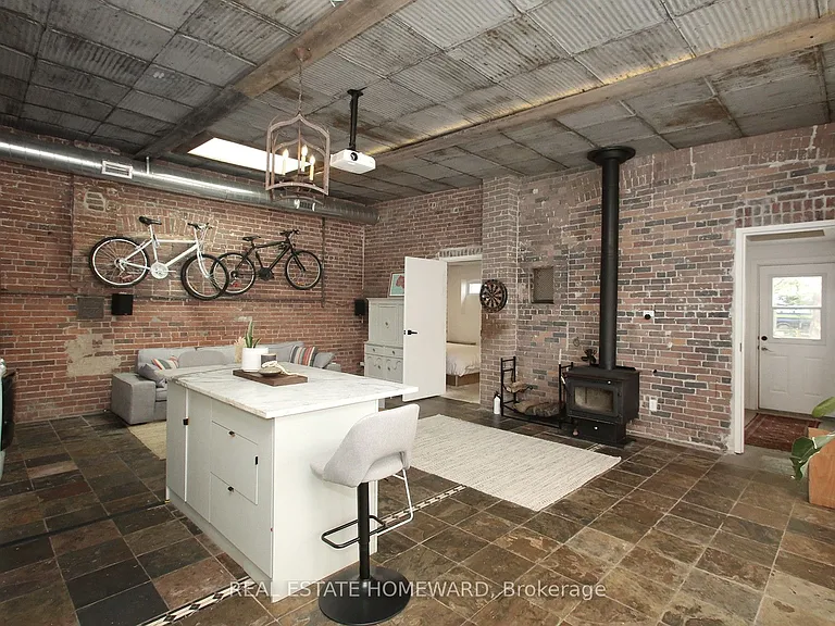147 Boston Ave — Photo 6