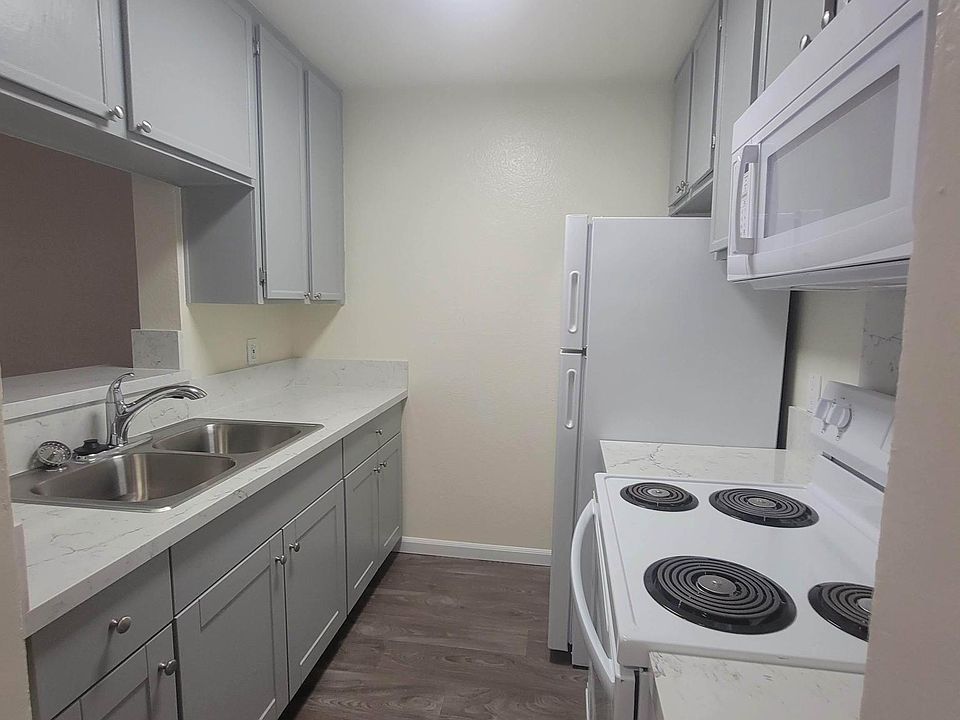 1st image of 4060 Marlborough Ave #1