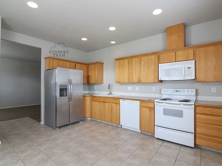 5407 Mariner Ln — Photo 2