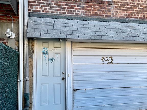 3rd image of 105-27 63rd Dr #Basement